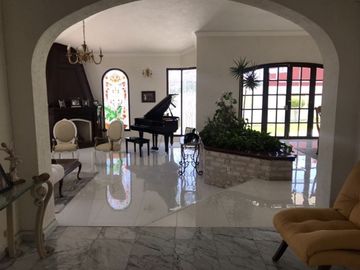 Residencia de Clase Mundial en Loma Dorada, Querétaro