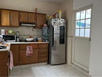 Edificio con local comercial y departamentos en VENTA en Gomez Palacio, Durango.