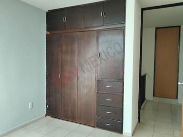 CASA EN VENTA EN PRIVADA, CERCA DE ACCESO NORTE Y BOULEVARD RIO SANTIAGO