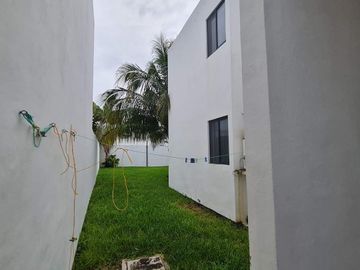 Casa en venta privada Botánico, Conkal.