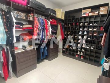 CASA EN VENTA EN PUERTA REAL II - (3)
