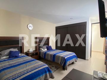 CASA EN VENTA EN PUERTA REAL II - (3)