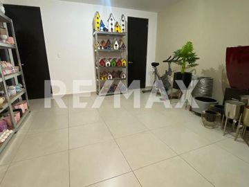 CASA EN VENTA EN PUERTA REAL II - (3)