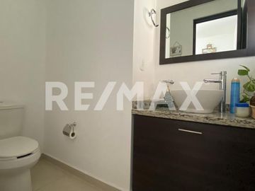 CASA EN VENTA EN PUERTA REAL II - (3)