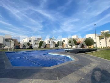 CASA EN VENTA EN PUERTA REAL II - (3)