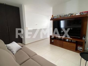 CASA EN VENTA EN PUERTA REAL II - (3)