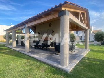 CASA EN VENTA EN PUERTA REAL II - (3)