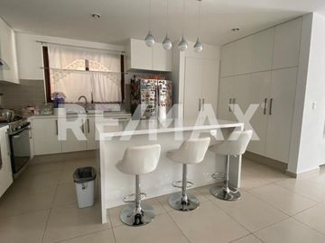 CASA EN VENTA EN PUERTA REAL II - (3)
