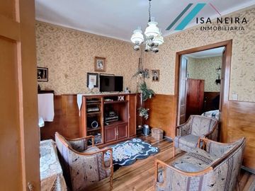 Casa en  la Juan Jaramillo y Hermano Miguel