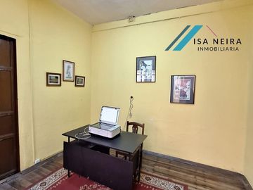 Casa en  la Juan Jaramillo y Hermano Miguel