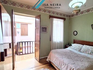 Casa en  la Juan Jaramillo y Hermano Miguel