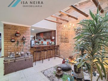 Casa en venta, sector Racar plaza