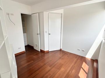 Venta Duplex frente a parque en Aurora, Miraflores