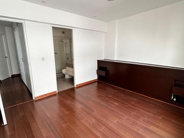 Venta Duplex frente a parque en Aurora, Miraflores