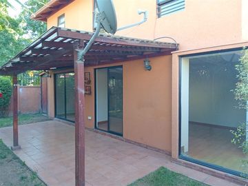 Casa en Venta en Condominio Santa Marta