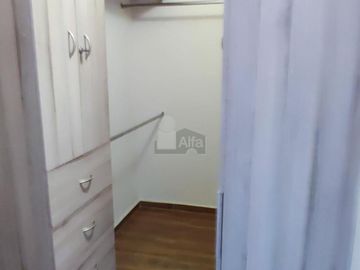Departamento venta en Zona Esmeralda en planta baja con jardín.