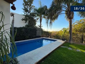 Casa en condominio en venta en El Campanario, Querétaro, Querétaro