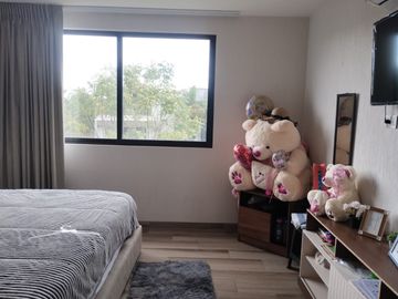 VENTA CASA FRACCIONAMIENTO BOSQUES DE ZAVALETA!!