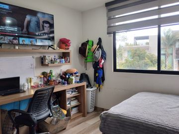 VENTA CASA FRACCIONAMIENTO BOSQUES DE ZAVALETA!!