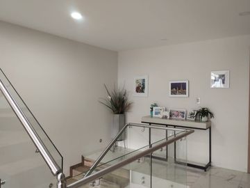 VENTA CASA FRACCIONAMIENTO BOSQUES DE ZAVALETA!!