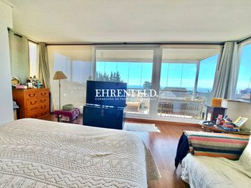 Lomas de Montemar. Concón. Amplio duplex de 160 m2.
