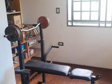 Casa en venta - 3 Dormitorios 2 Baños - Cocheras - 220 mts2 - La Plata