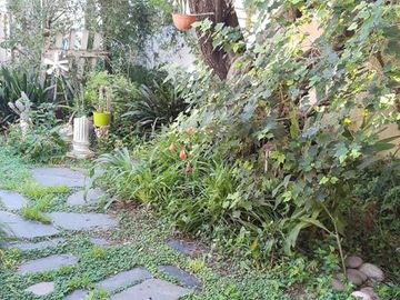 Casa en venta - 3 Dormitorios 2 Baños - Cocheras - 220 mts2 - La Plata