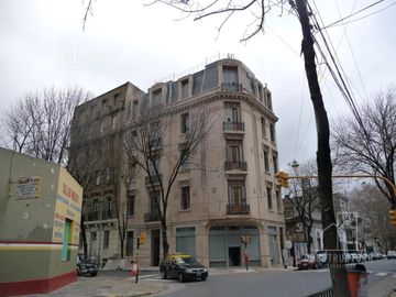 Oportunidad - Departamentos al frente en Balvanera