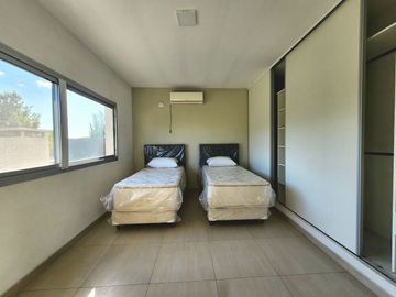 VENTA - CASA - LOTE INTERNO - SANTA CATALINA, VILLANUEVA