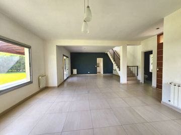 VENTA - CASA - LOTE INTERNO - SANTA CATALINA, VILLANUEVA