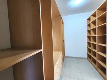 VENTA - CASA - LOTE INTERNO - SANTA CATALINA, VILLANUEVA