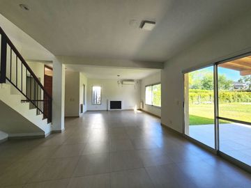 VENTA - CASA - LOTE INTERNO - SANTA CATALINA, VILLANUEVA