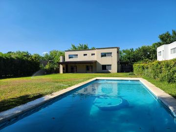 VENTA - CASA - LOTE INTERNO - SANTA CATALINA, VILLANUEVA