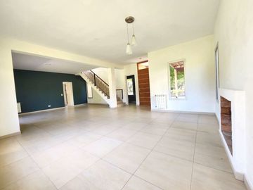 VENTA - CASA - LOTE INTERNO - SANTA CATALINA, VILLANUEVA
