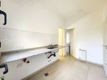 VENTA - CASA - LOTE INTERNO - SANTA CATALINA, VILLANUEVA