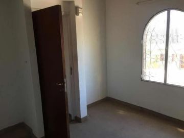 Casa en venta - 3 dormitorios 2 baños 1 cochera - 137mts2 - La Plata
