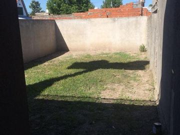 Dúplex en venta - 1 dormitorio 2 baños 1 cochera - 115mts2 - Villa Elvira