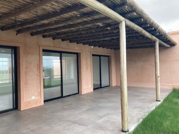 Casa en venta San Sebastián Área 7