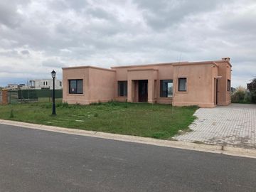 Casa en venta San Sebastián Área 7