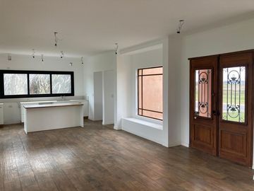 Casa en venta San Sebastián Área 7