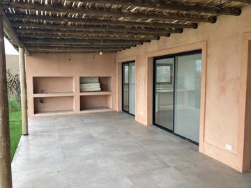 Casa en venta San Sebastián Área 7