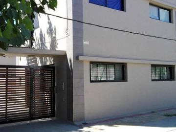 Dúplex en venta - 2 dormitorios 2 baños - Cochera - 94 mts2 - Villa Elvira, La Plata