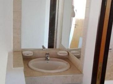 Dúplex en venta - 2 dormitorios 2 baños - Cochera - 94 mts2 - Villa Elvira, La Plata