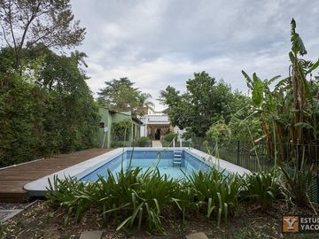 Casa venta - 3 dormitorios 2 baños - Cocheras - Piscina - 180mts2 - City Bell, La Plata