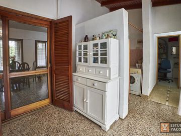 Casa venta - 3 dormitorios 2 baños - Cocheras - Piscina - 180mts2 - City Bell, La Plata