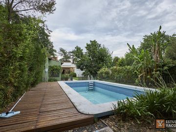 Casa venta - 3 dormitorios 2 baños - Cocheras - Piscina - 180mts2 - City Bell, La Plata
