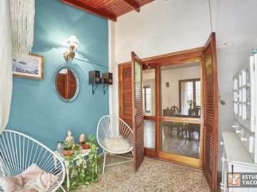 Casa venta - 3 dormitorios 2 baños - Cocheras - Piscina - 180mts2 - City Bell, La Plata