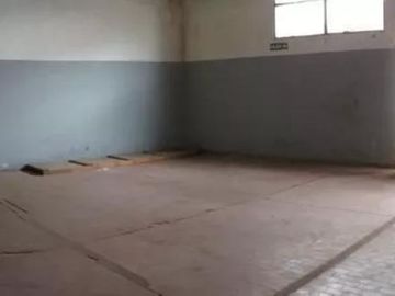 Depósito en venta - 1 baño - 160 mts2 - La Plata