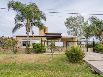 VENTA -  Casa - 3 dormitorios - Funes Town, Funes