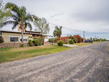 VENTA -  Casa - 3 dormitorios - Funes Town, Funes
